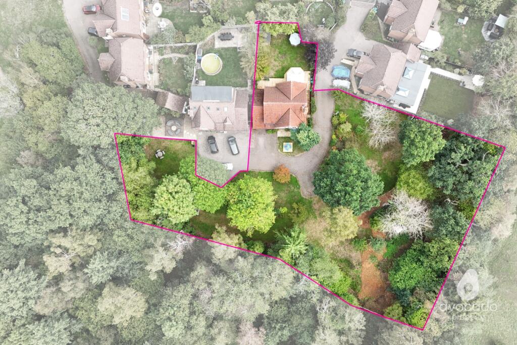 Barker Close, Arborfield, RG2 photo 2
