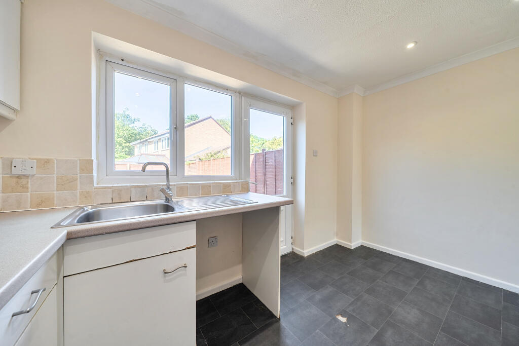 House in Taunton - View 4
