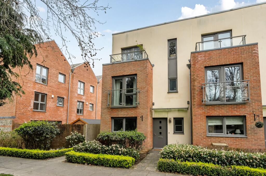 Main image of property: Longley Road, Chichester, PO19