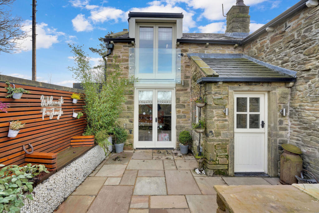 Additional image 4 of Hollin Hall, Colne, BB8