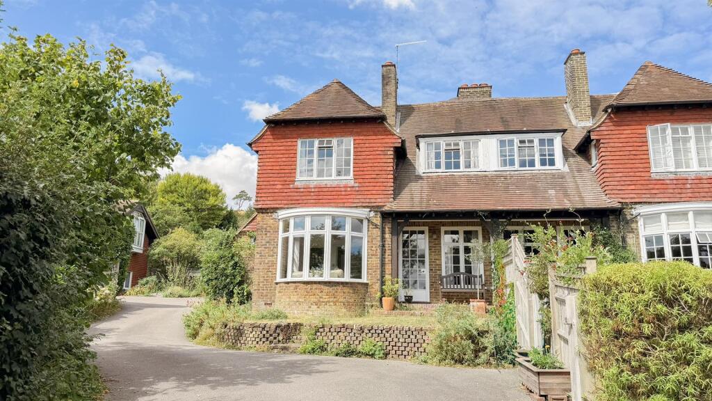 Main image of property: Milldown, Kingston Road, Lewes, BN7 3NB