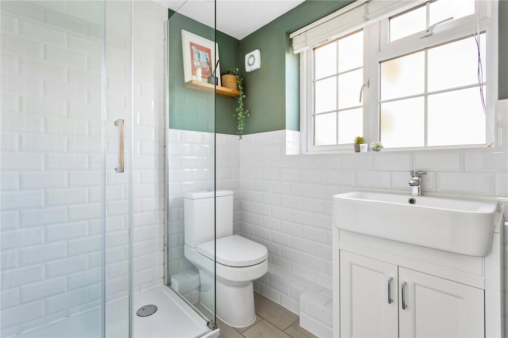 Apartment in London - More