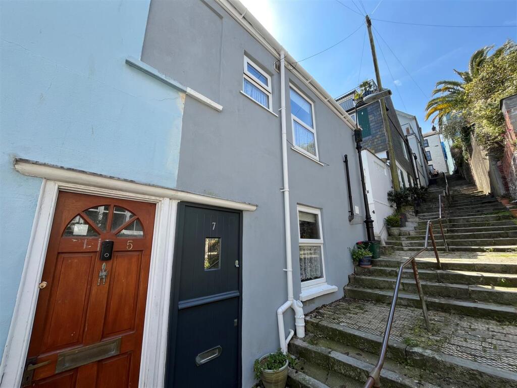 Main image of property: Horn Hill, Dartmouth