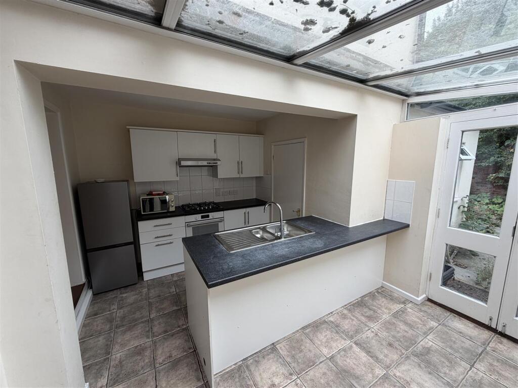 House in Salisbury - View 4