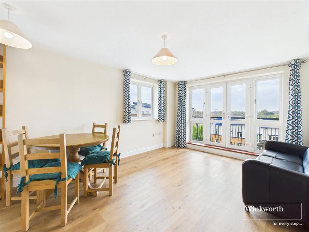 Apartment in Reading - View 5