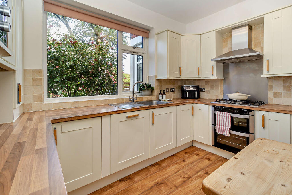 House in Darwen, Earcroft - View 5