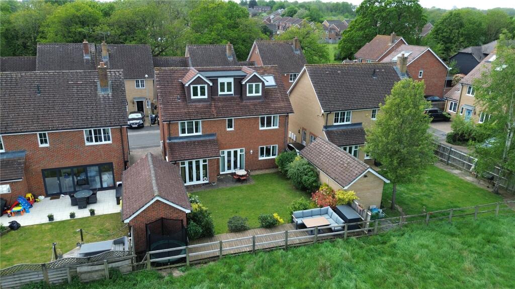 House in Burghfield, Trash Green - View 3