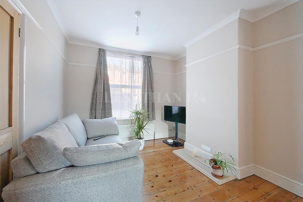House in Northampton, West Northamptonshire - View 3