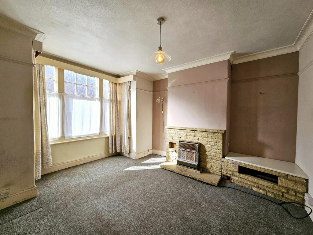 Oakville Avenue, Scarborough, North Yorkshire - View 2