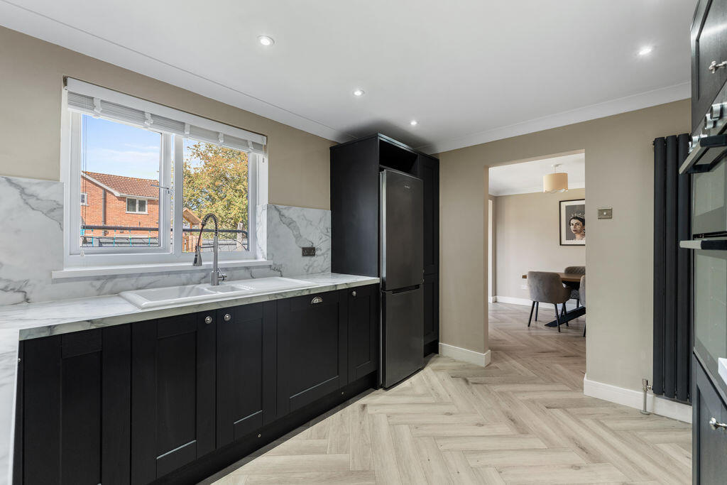 House in Grimsby, Waltham - View 5