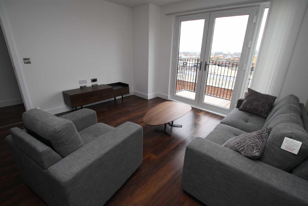 Apartment in Manchester - More