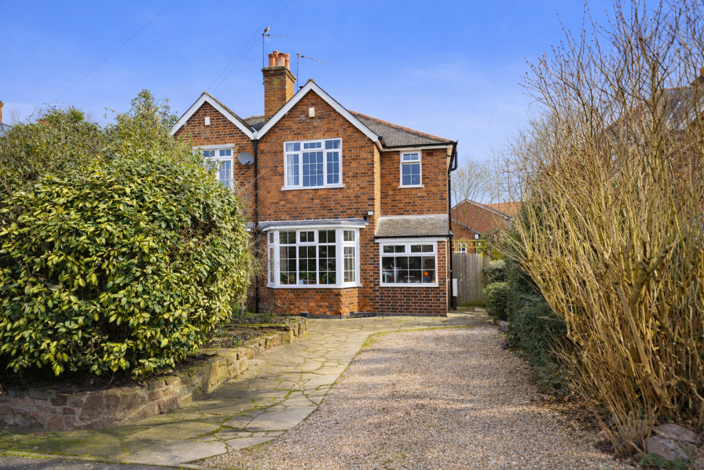 3-bed semi-detached on Leicester Road, Groby, Leicester, Leicestershire, £300,000
