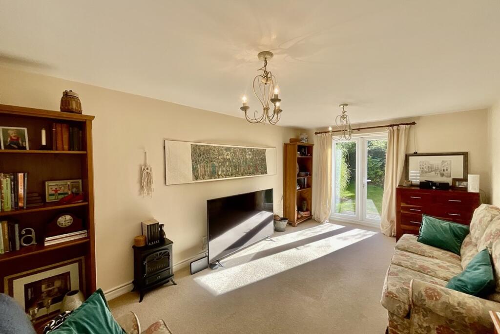 House in Rotherham, Thurcroft - View 3