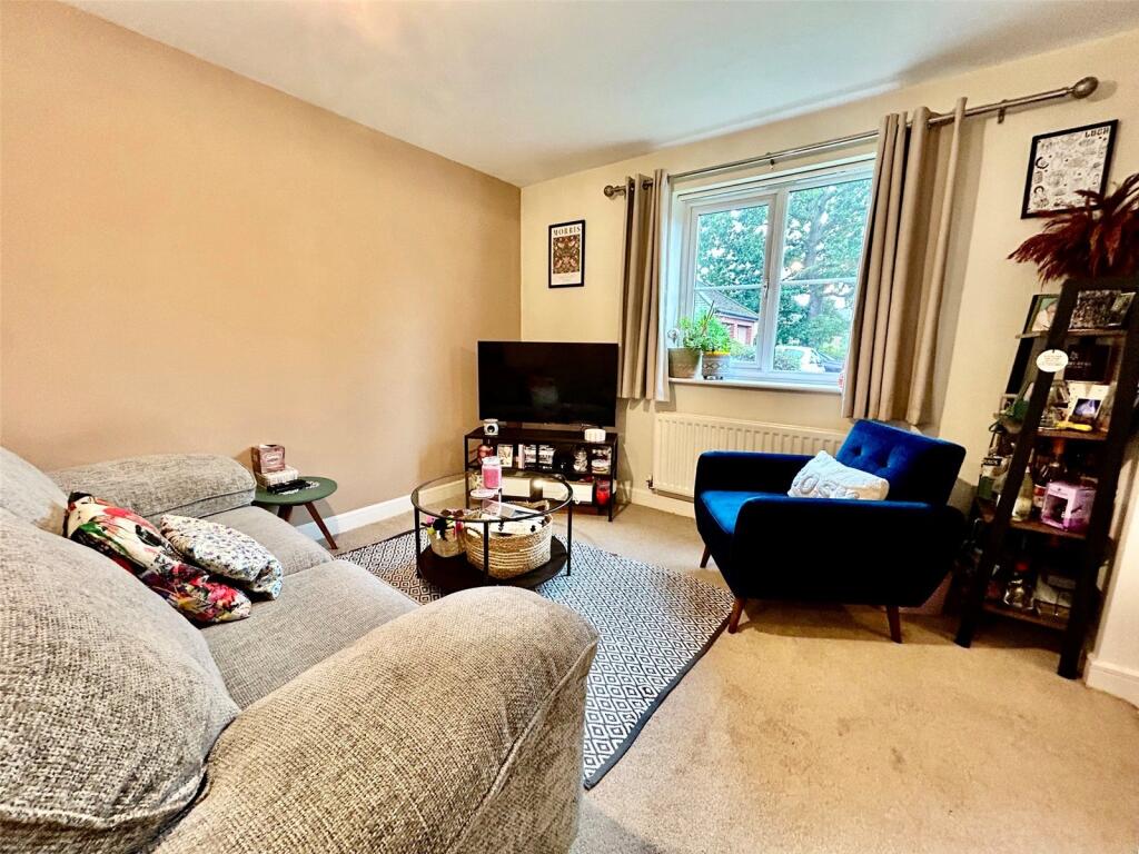 Apartment in Preston - More