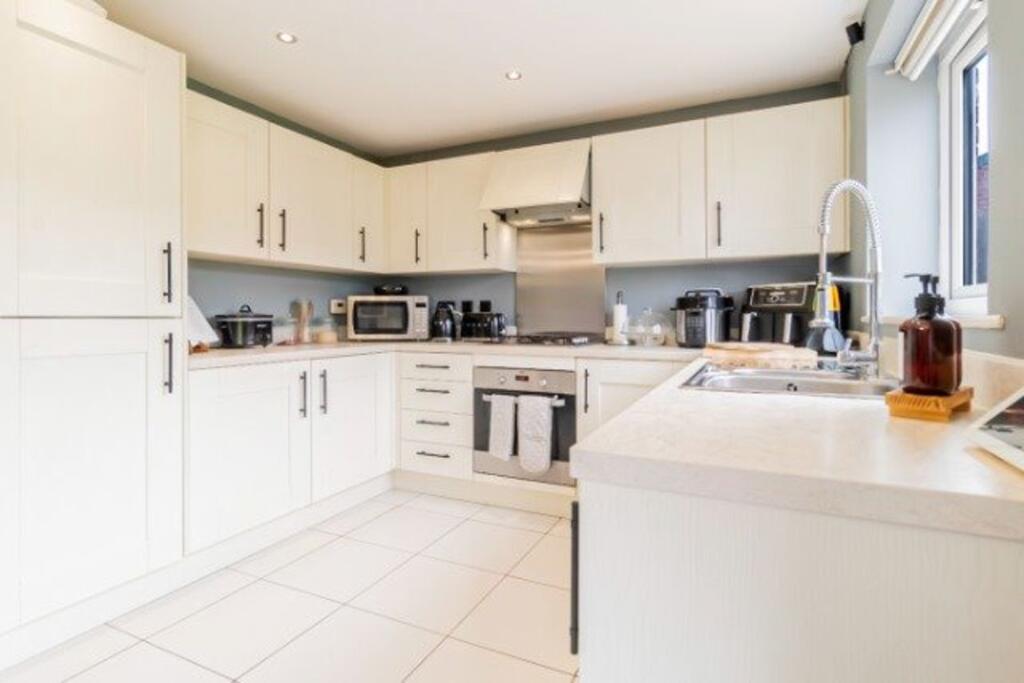 Additional image 4 of Short Let -  Great Barr, Birmingham- P4500