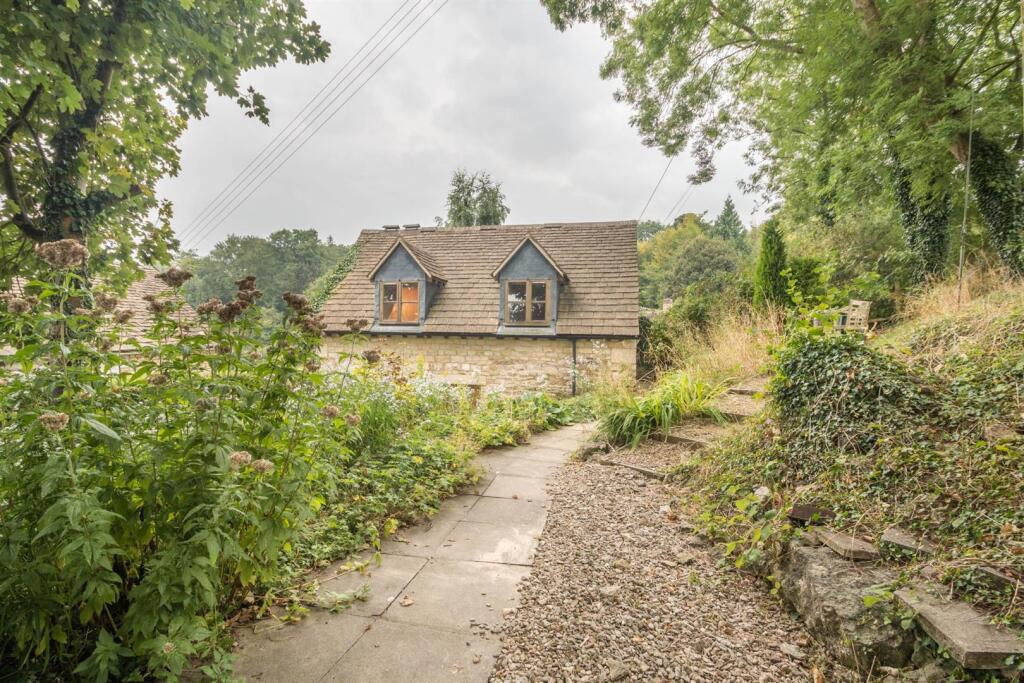 Main image of property: Rockness Hill, Nailsworth