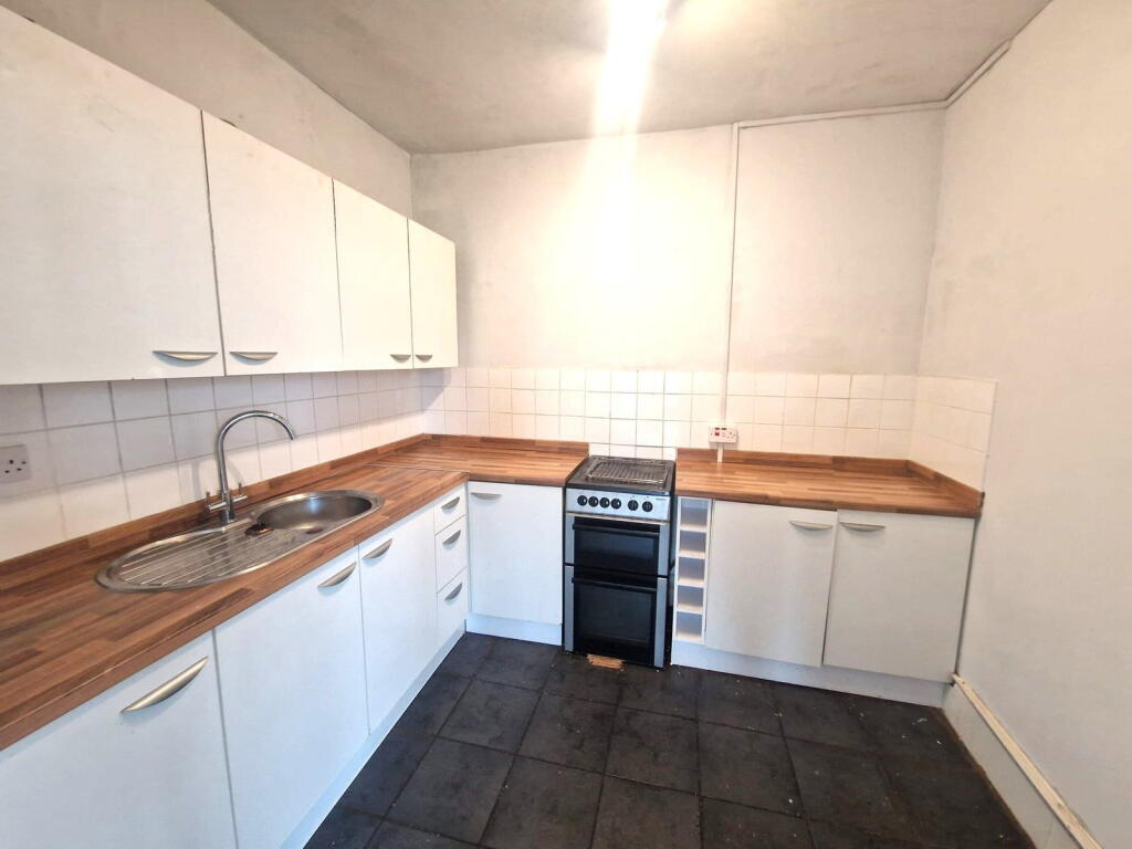 Apartment in East Devon, Exmouth - View 2