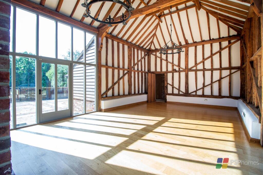 House in Redhill - View 4