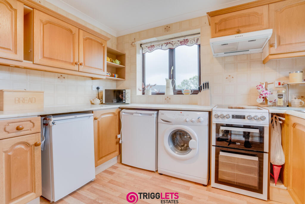 Stead Lane, Hoyland Common, Barnsley, S74 photo 4