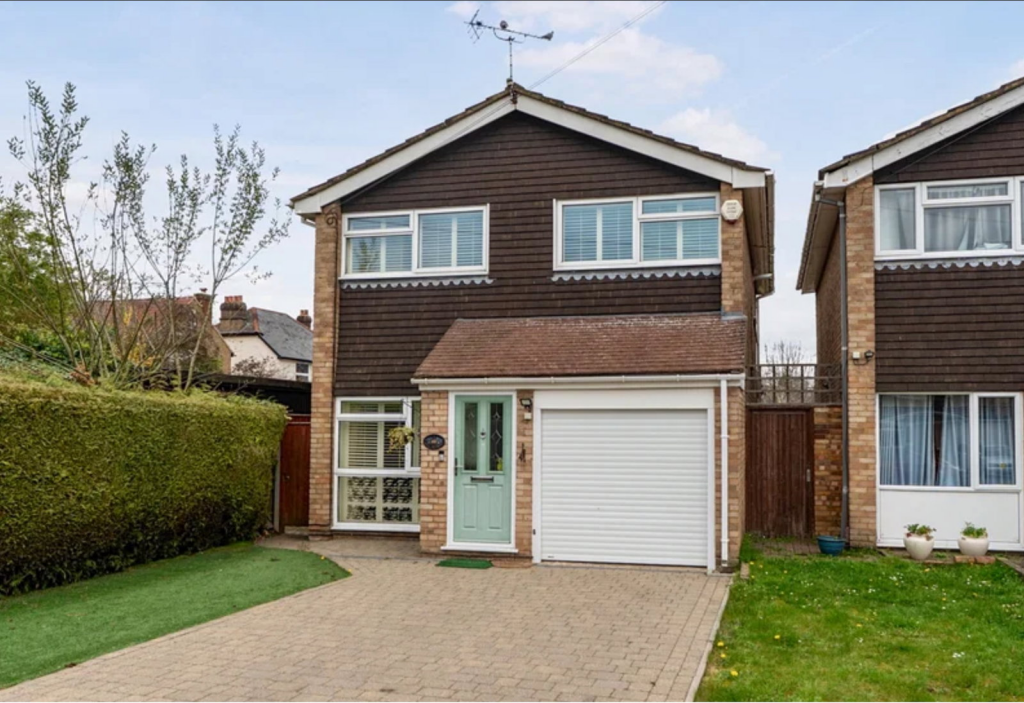 Main image of property: Hall Close, Mill End, Rickmansworth, WD3 8US