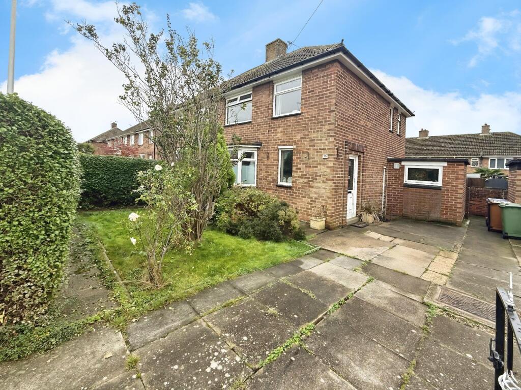 Main image of property: Lisburn Grove, Grimsby, Lincolnshire, DN33