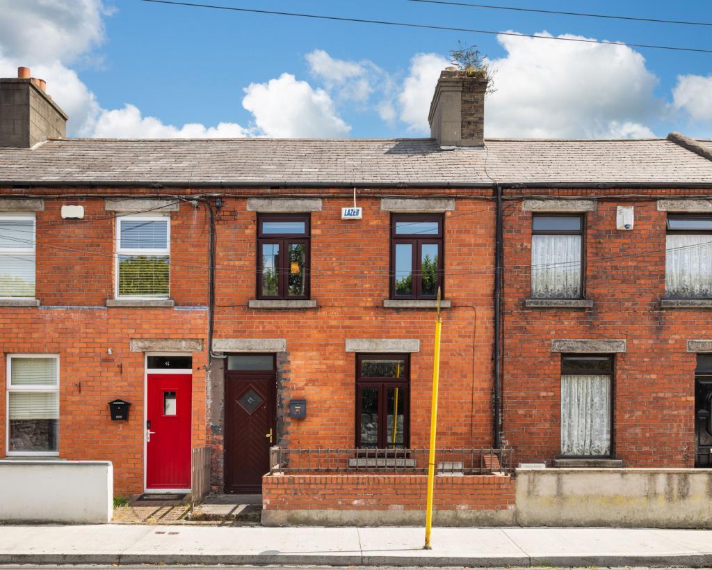 Main image of property: 42 West Road, East Wall, Dublin 3, D03 YR89