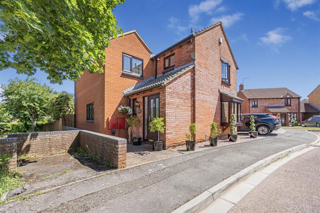 Main image of property: Coniston Close, Bridgeyate