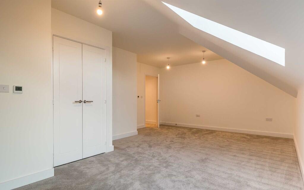 Apartment in Whitstable, Kent - More