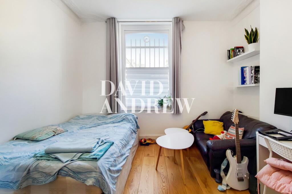 Apartment in London - View 5