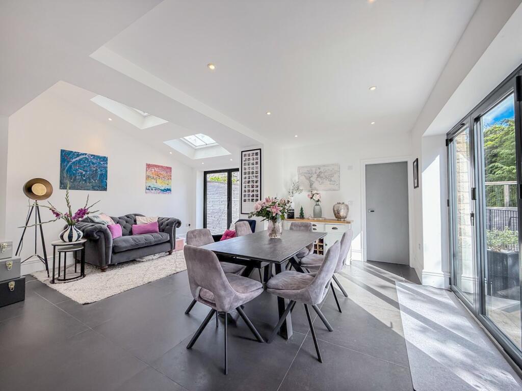 House in Stockport - View 5