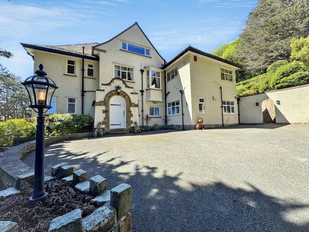 Main image of property: Nant Y Glyn Road, Colwyn Bay, Conwy, LL29 7RB