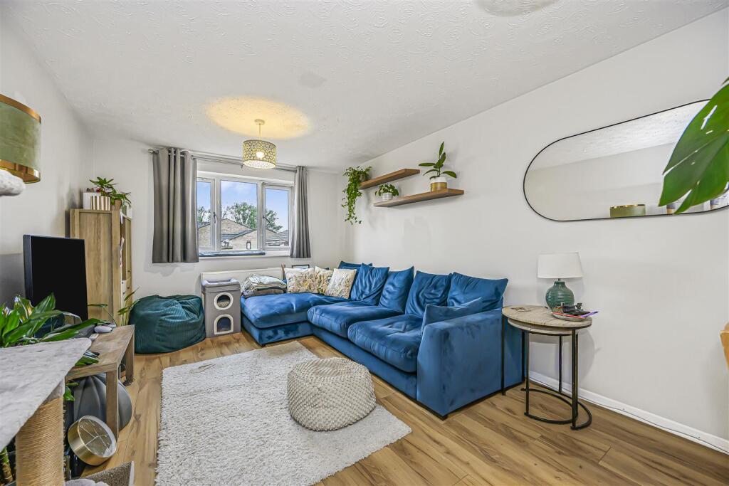 Apartment in London - More