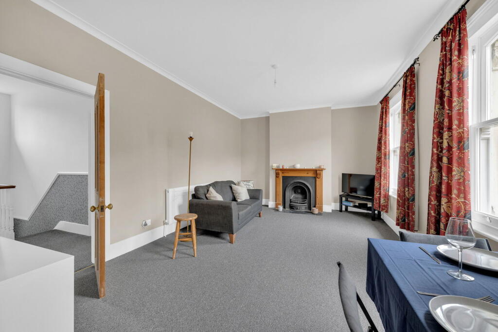 Apartment in London - View 2