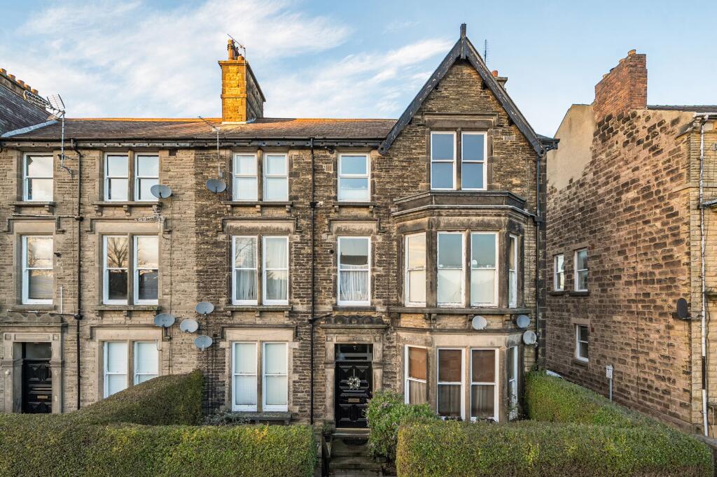 Main image of property: Park View, Harrogate, HG1