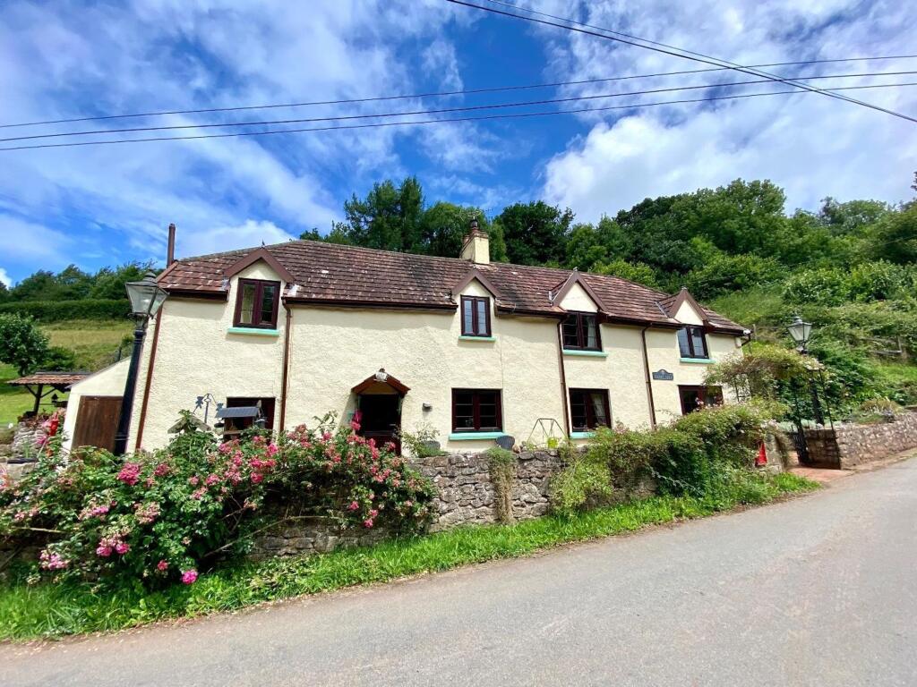 Main image of property: Loxbeare, Tiverton, EX16