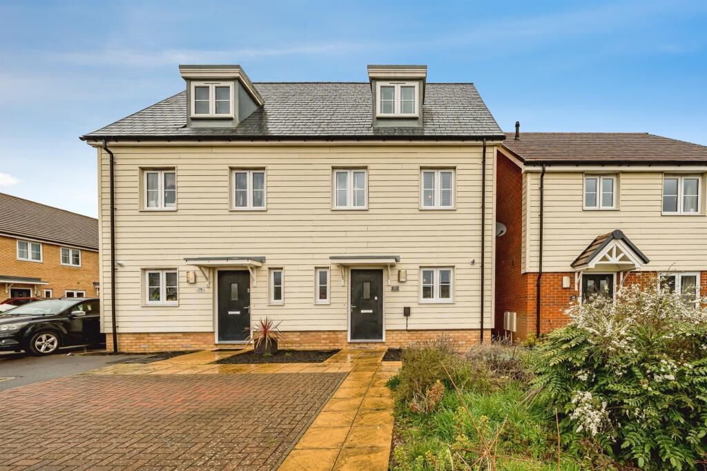 Main image of property: Pippin Road, AYLESBURY