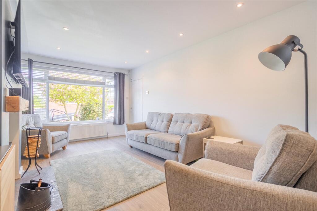 House in Oldham, Greater Manchester - View 4