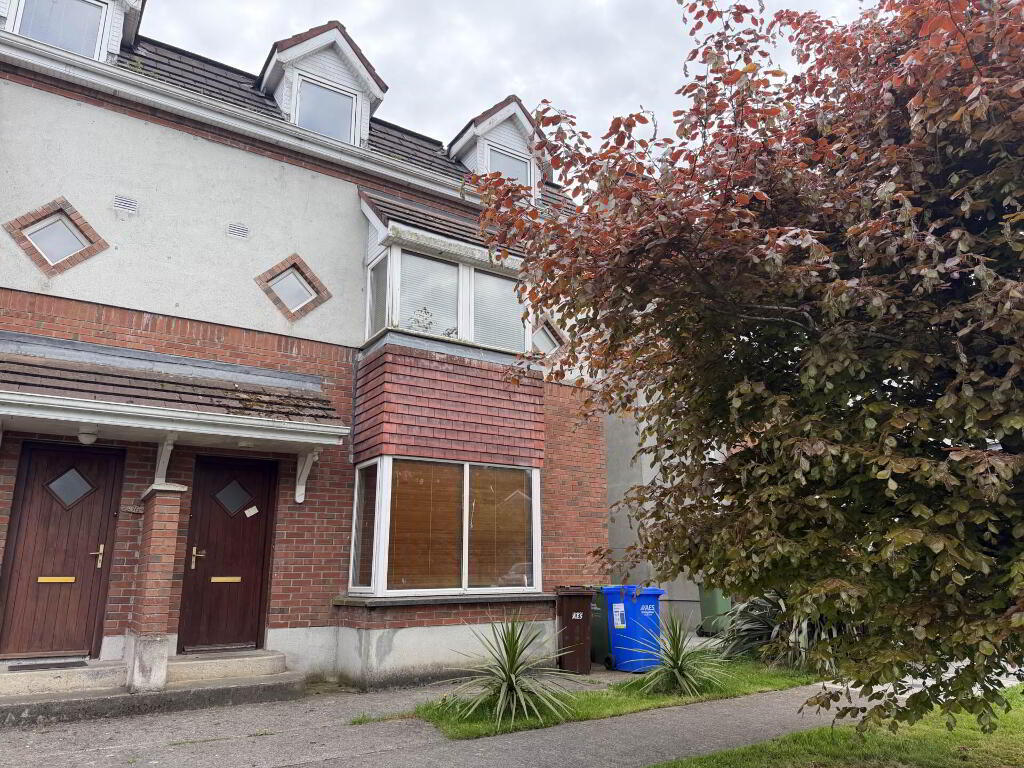 Main image of property: 35 Parkmore Manor, Roscrea