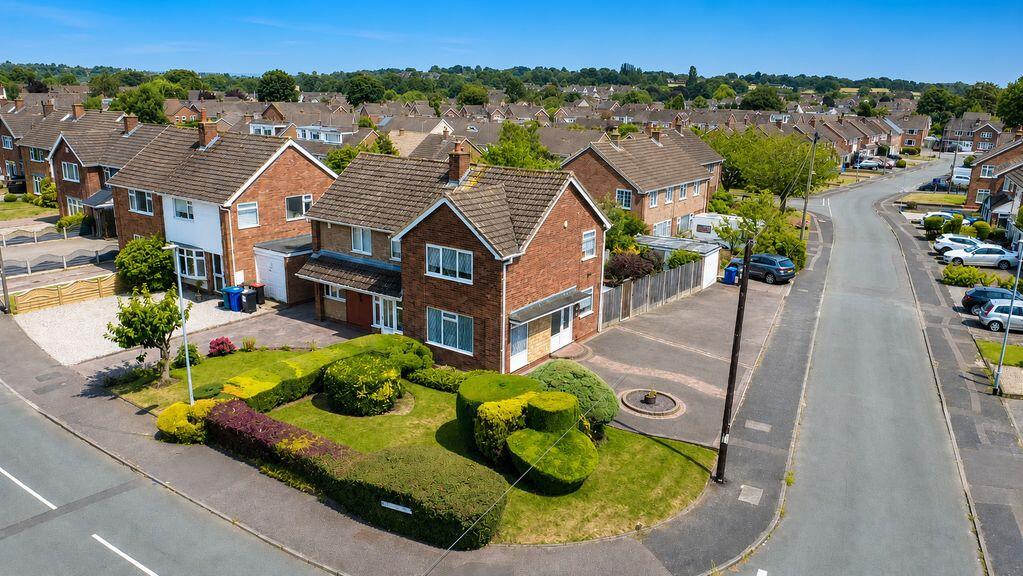 2-bed semi-detached on Nailers Drive, Burntwood, WS7 0ER, £220,000