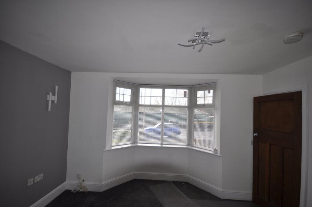 Peartree Lane, Dudley, DY2 photo 4