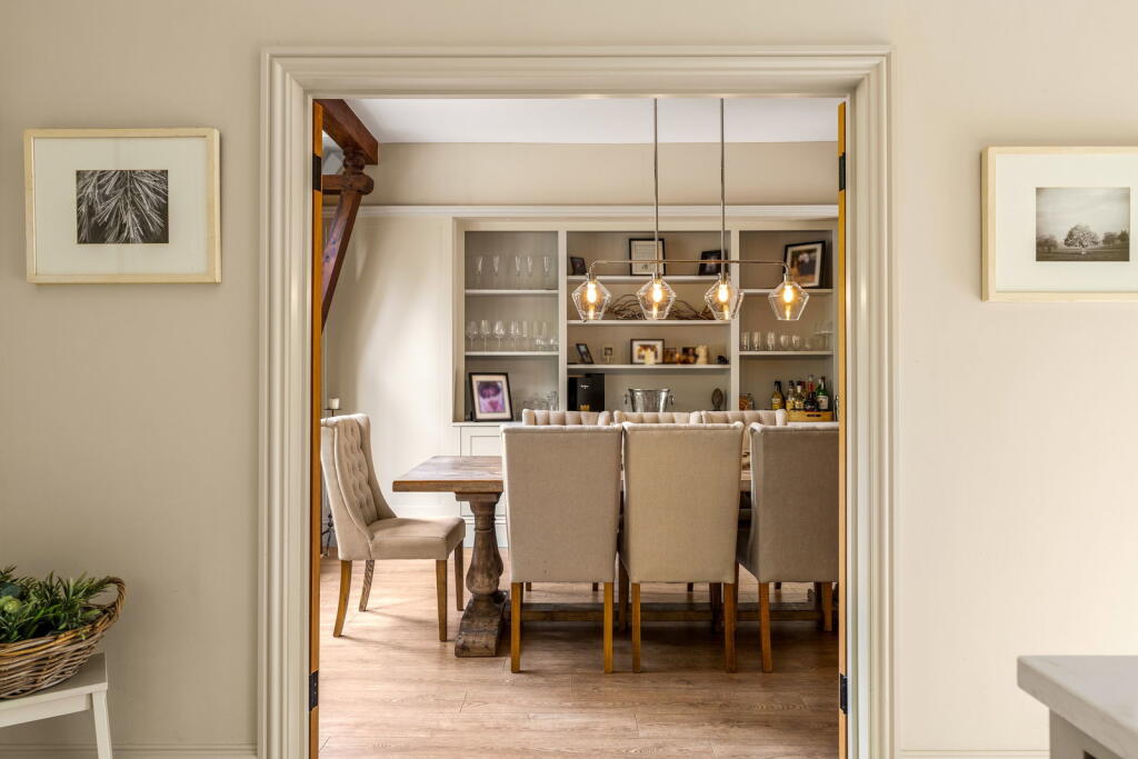House in Reigate and Banstead, Surrey - More