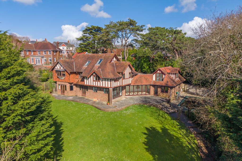 Main image of property: Groves Avenue, Langland, Swansea, SA3