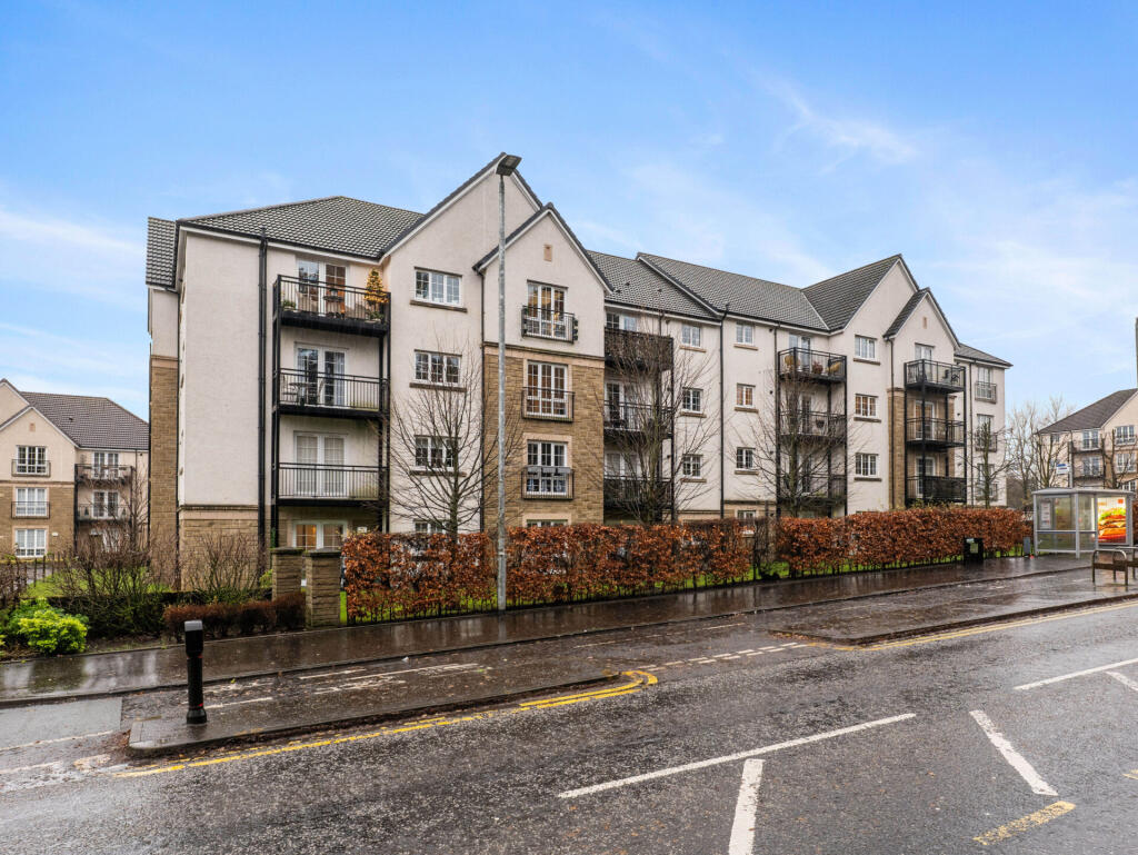 Main image of property: Flat 3/3, 9 Alexander Grove, Bearsden, G61 3EF