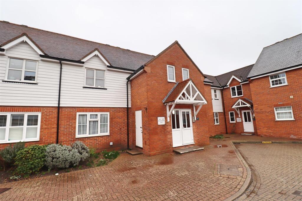 Main image of property: Shearers Way, Boreham