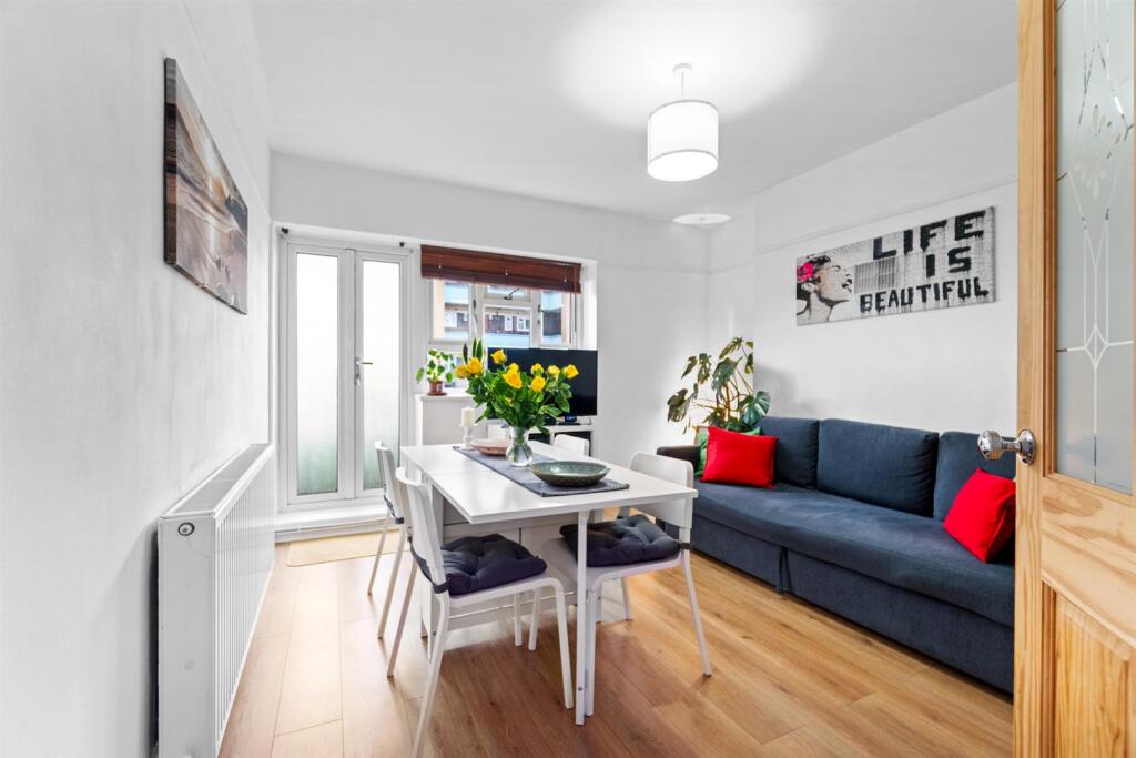 Main image of property: Bromley Road, Catford