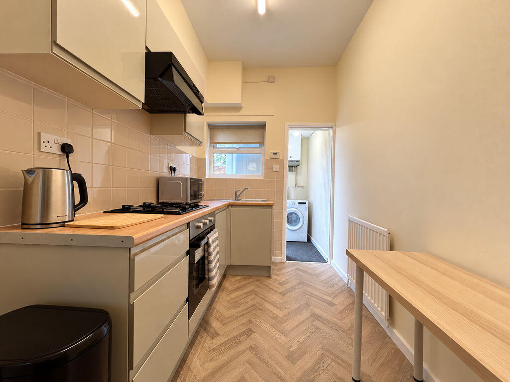 Apartment in Gateshead, North East - View 3