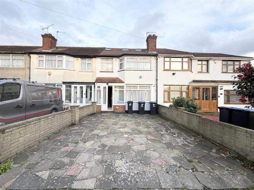 Main image of property: Warren Close, London