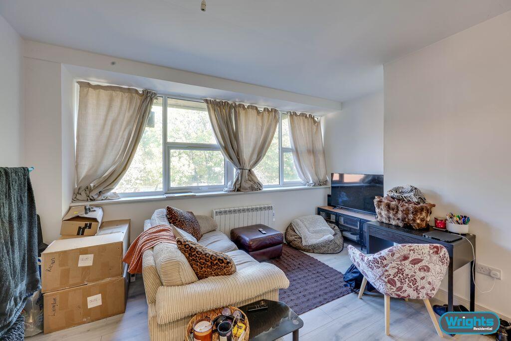 Apartment in North Bradley, White Horse Business Park, Trowbridge - View 3