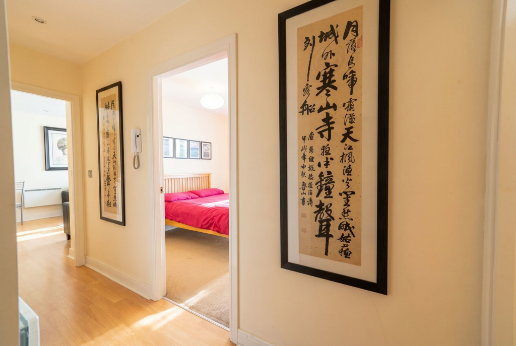 Apartment in Solihull, Dickens Heath - View 5