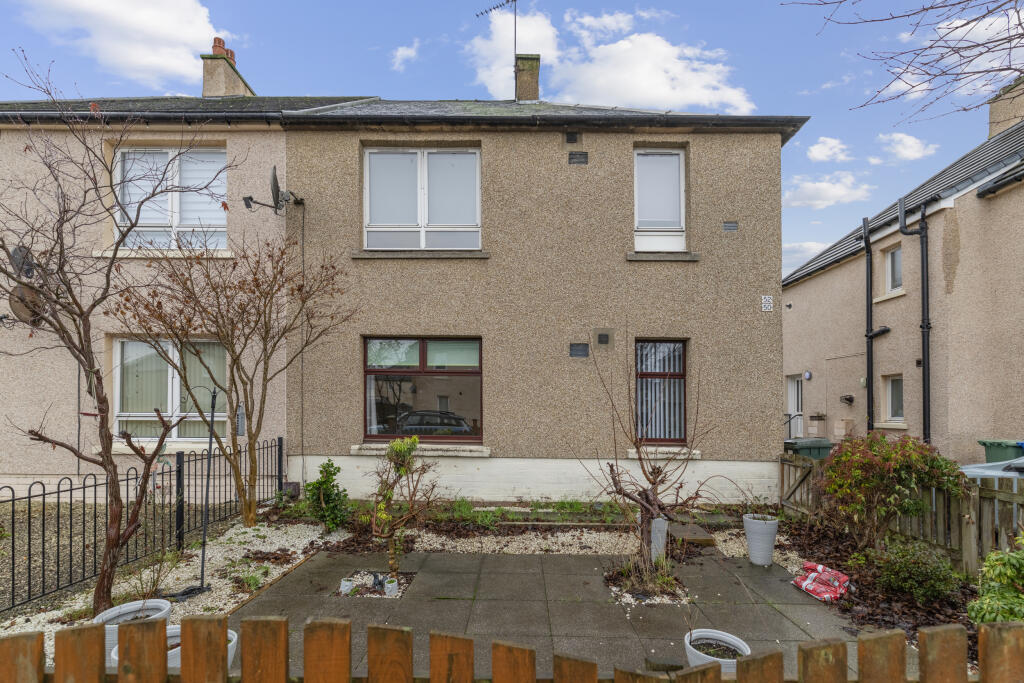 Main image of property: 50 Poplar Street, Grangemouth, FK3